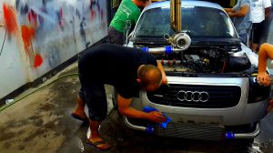 car-1562723_960_720